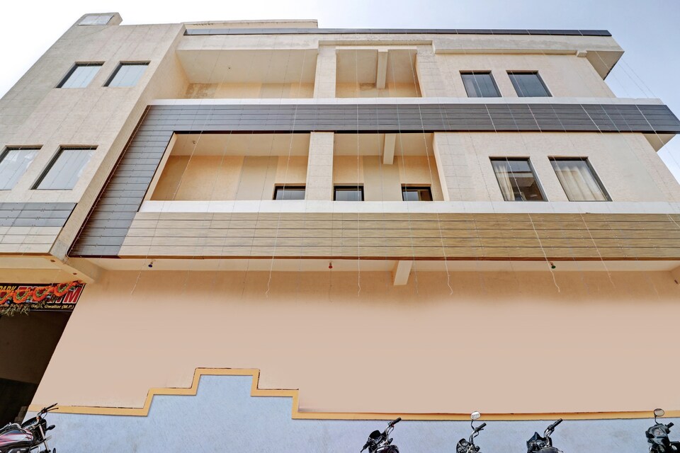 Collection O 84185 Hotel Anandi Inn, Lashkar, Gwalior