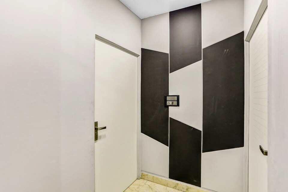 OYO Flagship 84227 Dream Lotus, Anand Vihar Delhi, Delhi