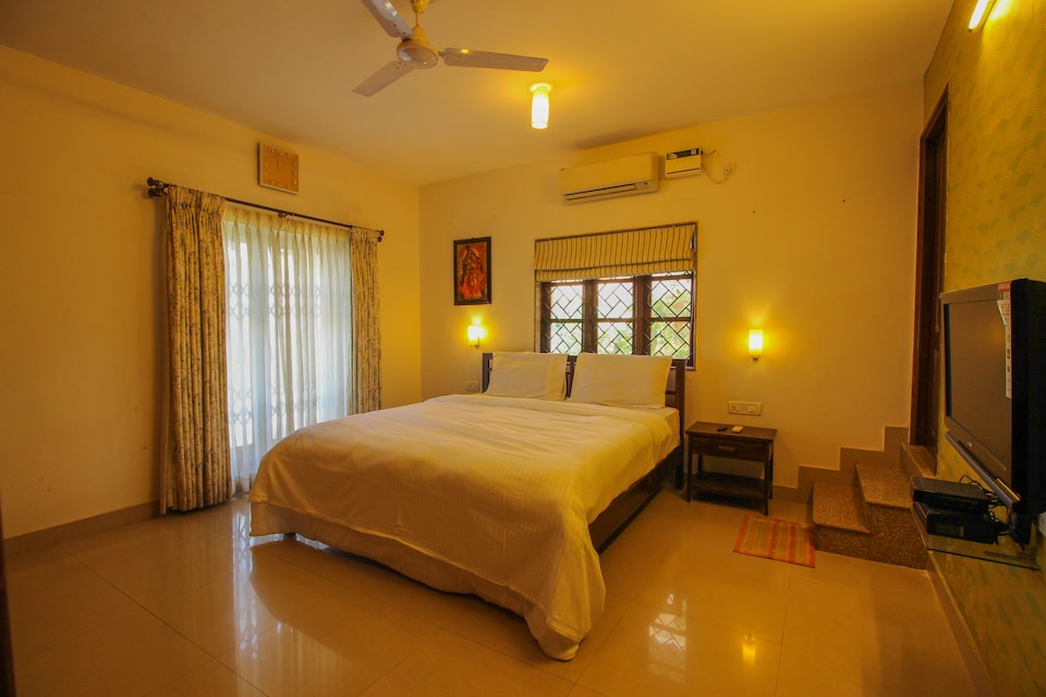 OYO Home 9790 Luxury 3BHK Villa Bambolim, Panjim Goa, Goa