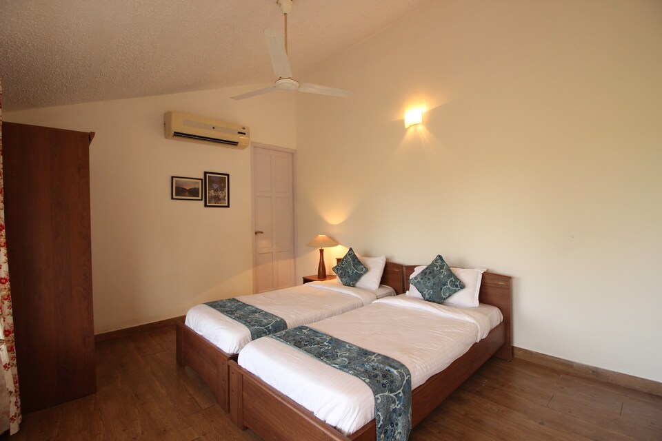 OYO 9877 Home Elegant 2BHK Fatrade Beach, Colva Goa, Goa