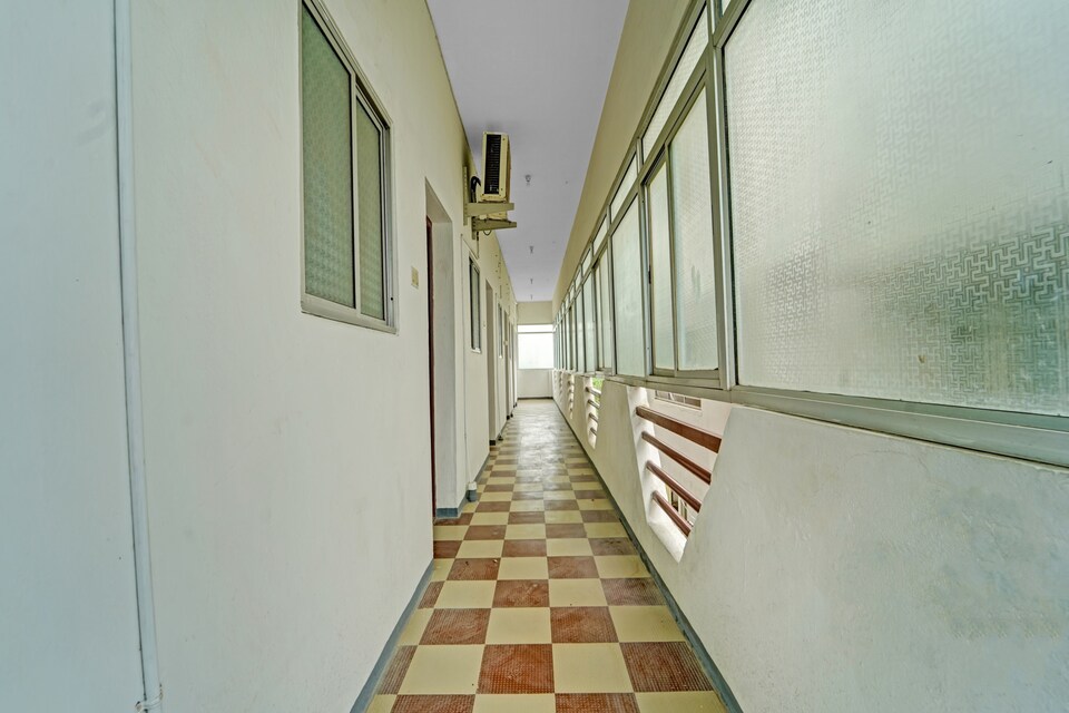 Live on com443, Sathy Road Coimbatore, Coimbatore