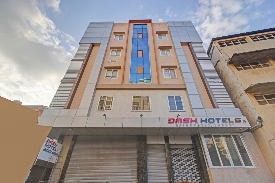 Collection O 84262 Dash Hotel, Himayatnagar-Kachiguda, Hyderabad