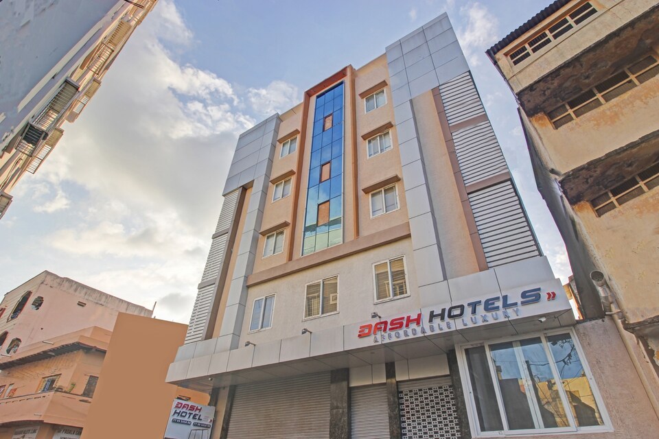 Collection O 84262 Dash Hotel, Himayatnagar-Kachiguda, Hyderabad