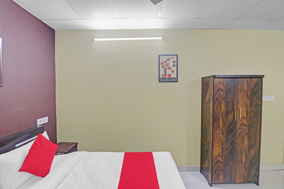 Hotel O Mahaveer Residency, Default Cluster Meerut, Meerut