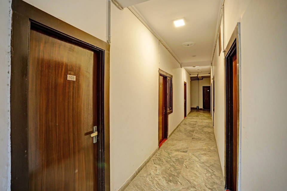 Capital O 84287 Hotel Sandalwood, Noida City, Noida