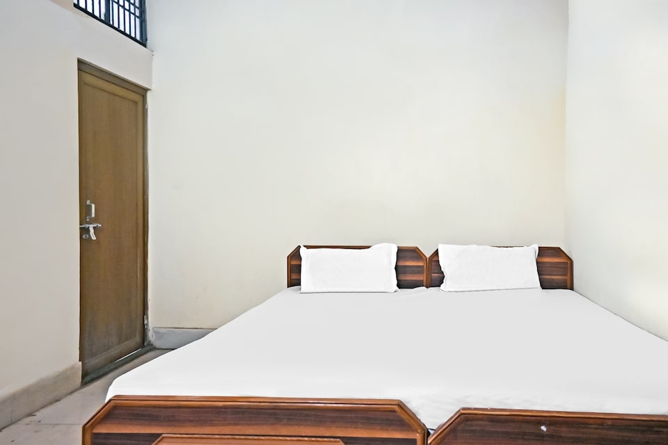 OYO Hotel Park, Cantt, Varanasi