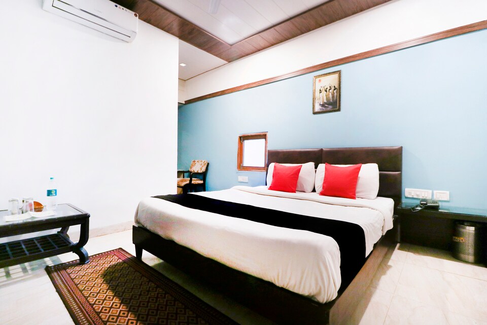 Capital O 9822 Hotel Seven, Central Chandigarh, Chandigarh