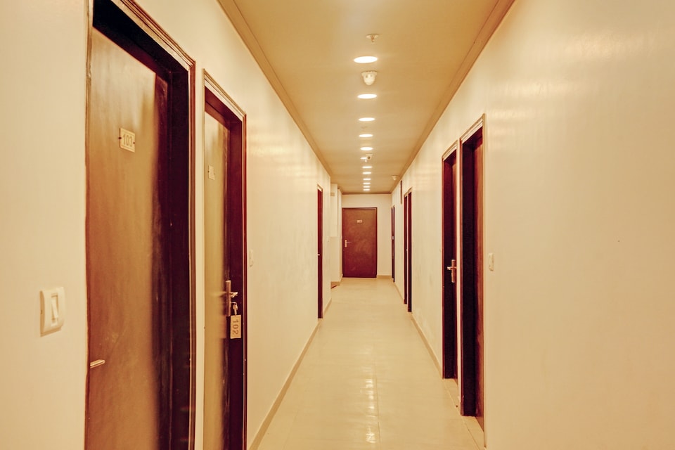 Collection O by OYO One Hotel, Indirapuram Ghaziabad, Ghaziabad