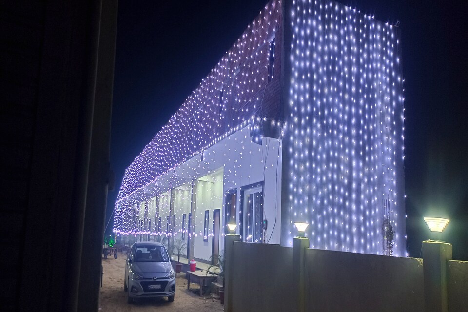 POP J.s.r Hotel & Gardens, MP Nagar Bhopal, Bhopal