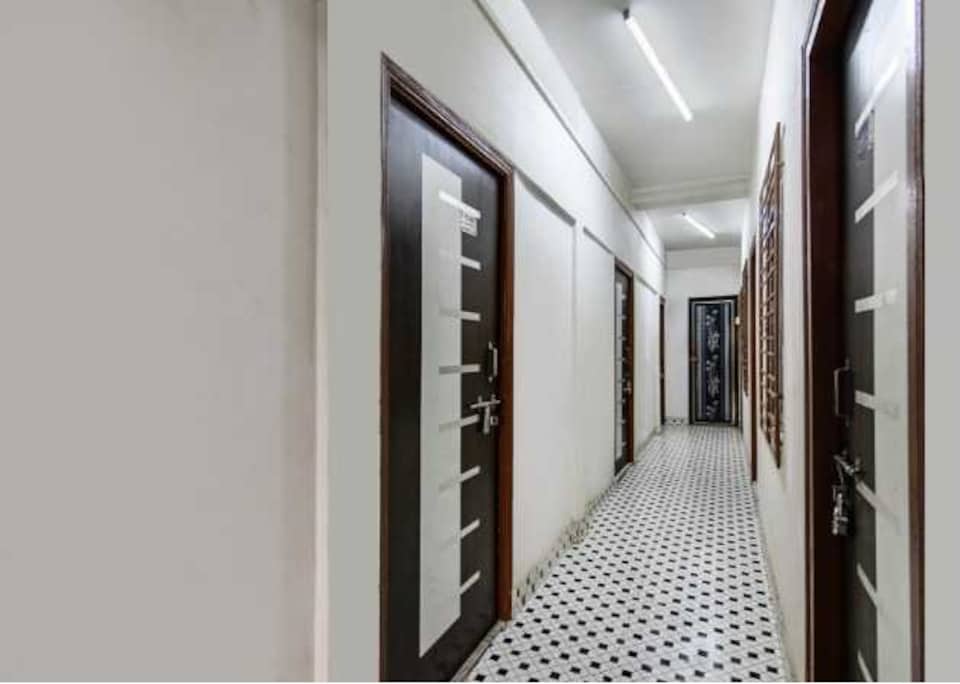 Hotel O P PS Nest Guest House , Sealdah Kolkata, Kolkata