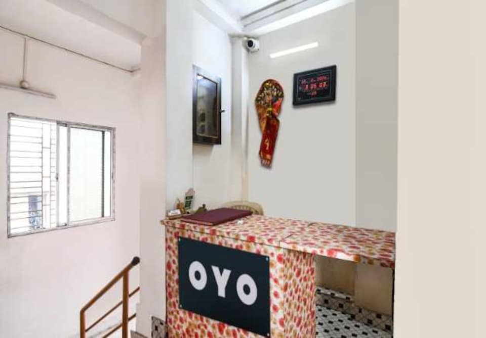 Hotel O P PS Nest Guest House , Sealdah Kolkata, Kolkata