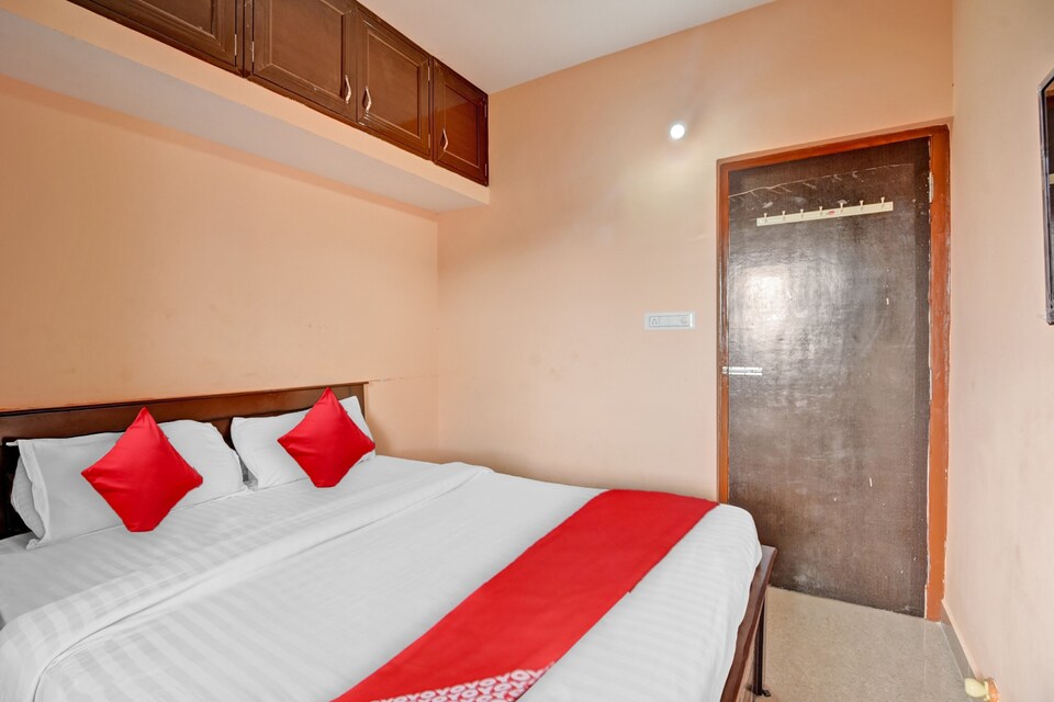 OYO 84336 Nandi Suite, Airport Road Bangalore, Bangalore