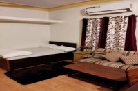 POP Country Roads Service Apartment & Guest House