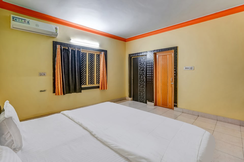 Capital O 84371 Hotel Moon, CT Road Puri, Puri