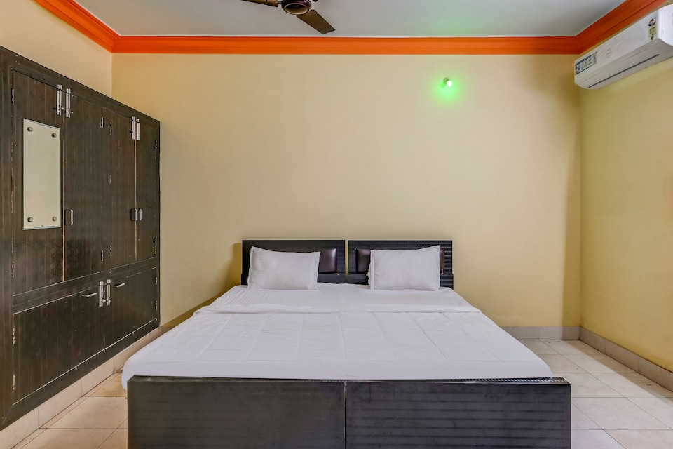 Capital O 84371 Hotel Moon, CT Road Puri, Puri