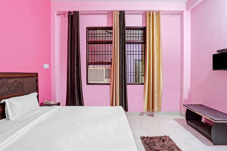 OYO 84383 Hotel Sweet Residency, Greater Noida, Noida