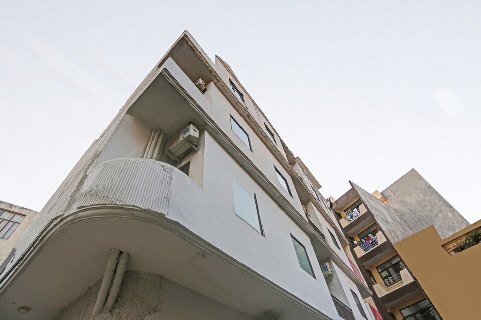 Capital O Jyoti Palace Near Satyam Inox Patel Nagar, Patel Nagar Delhi, Delhi