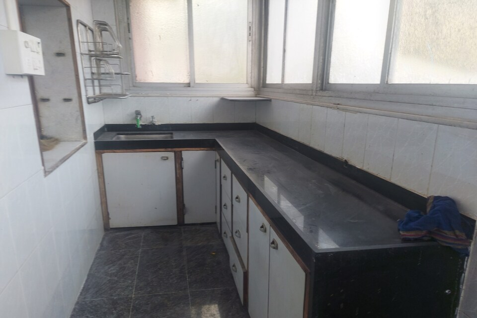 OYO HOME 84389 Krishna Bldg, Mumbai Dadar-Worli-Parel, Mumbai