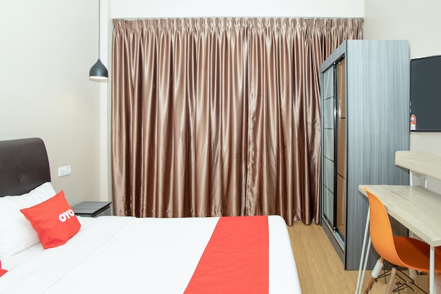 Capital O 90406 Mirani Hotel