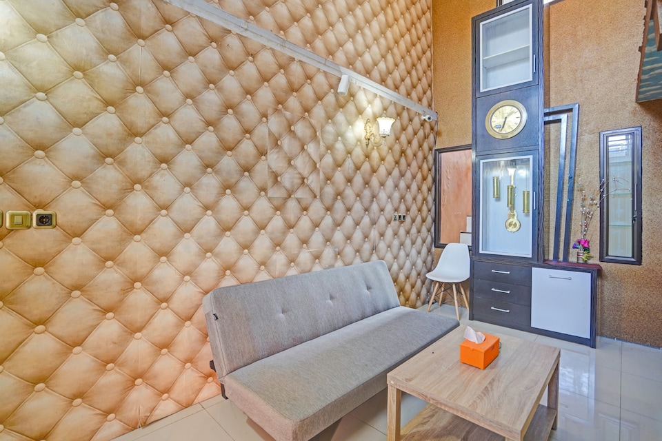 OYO 90787 Aira Residences, Sukomanunggal, Surabaya