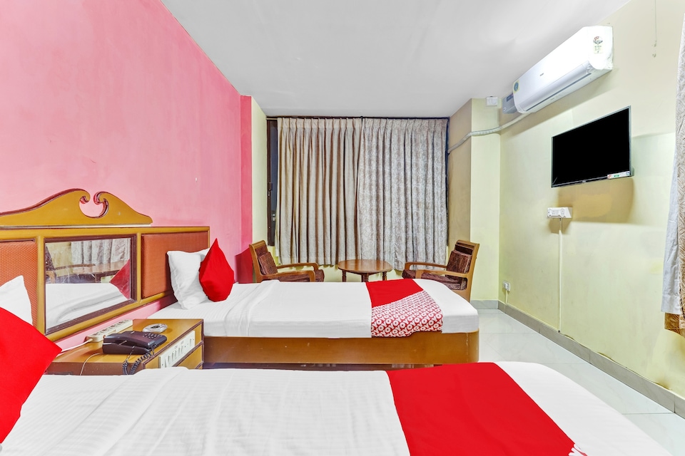 OYO 84435 Singapore Plaaza Inn, Gandhipuram Coimbatore-II, Coimbatore