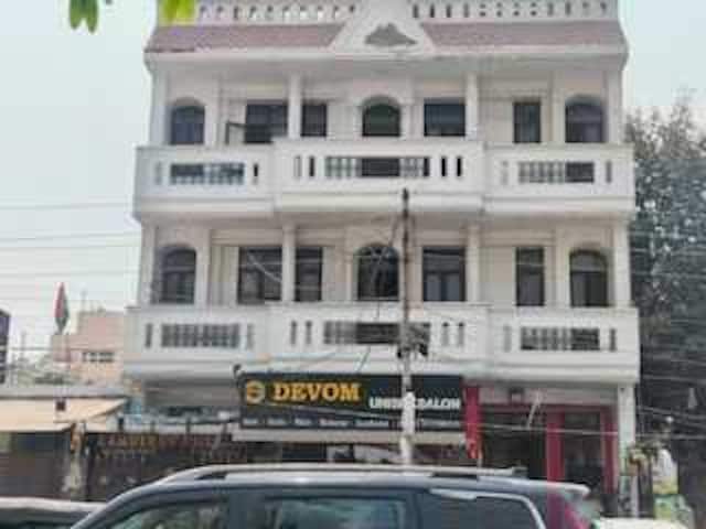 Hotel O Devom Inn Sector 16 Noida Metro Station
