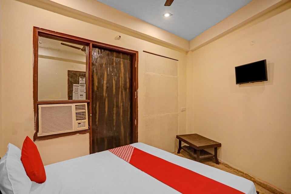 OYO Sunset Inn Near Badarpur Border Metro Station, Okhla Jasola Delhi, Delhi