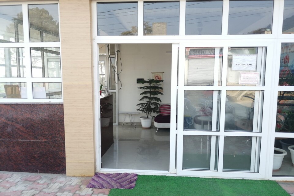 live on HLD078, Tikonia Haldwani, Haldwani