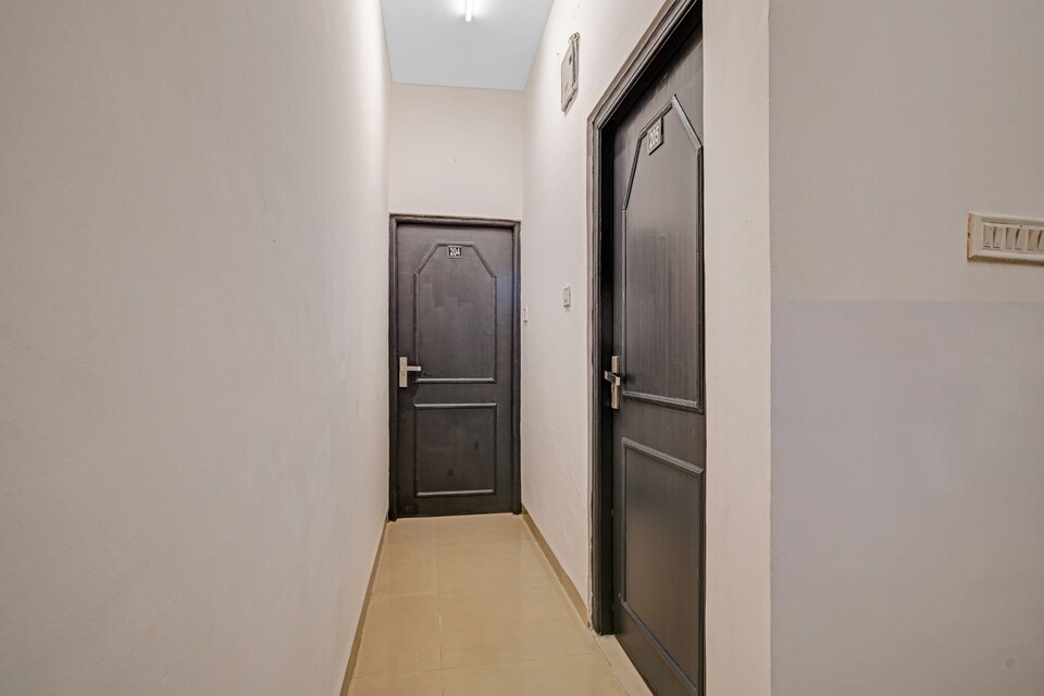 Collection O 84499 Hotel Nakshatra Inn, Vijay Nagar Indore, Indore