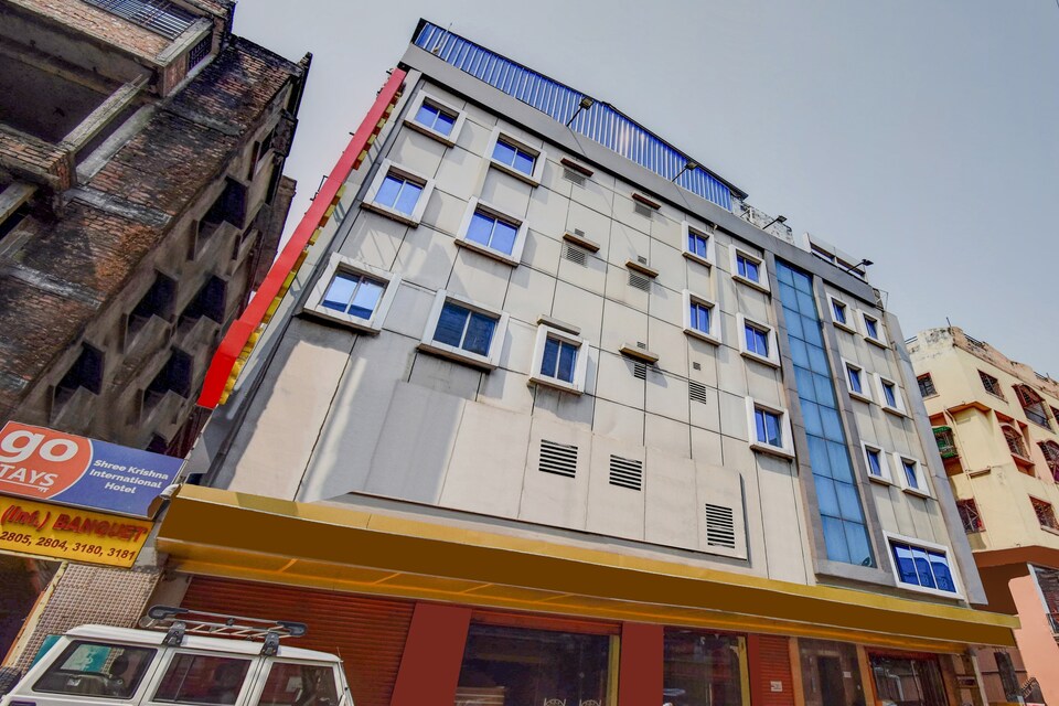 Live on KOL1935, VIP Road Kolkata, Kolkata