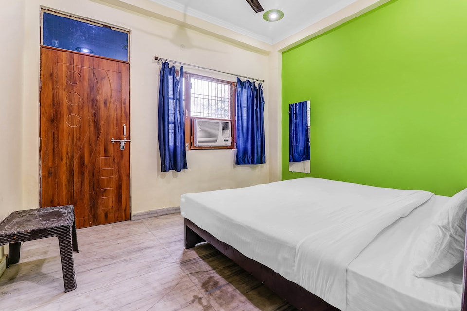 OYO Vk Palace, Airport Lucknow, Lucknow