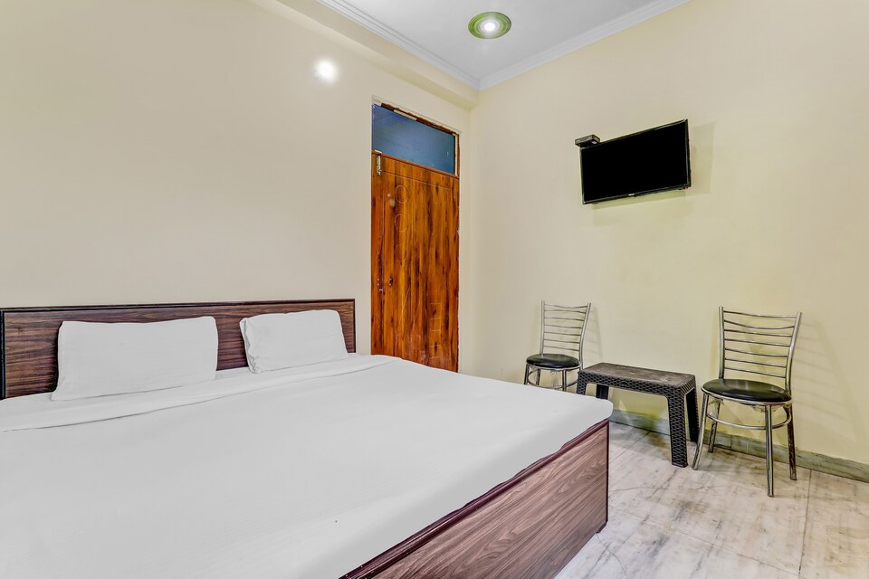 OYO Vk Palace, Airport Lucknow, Lucknow