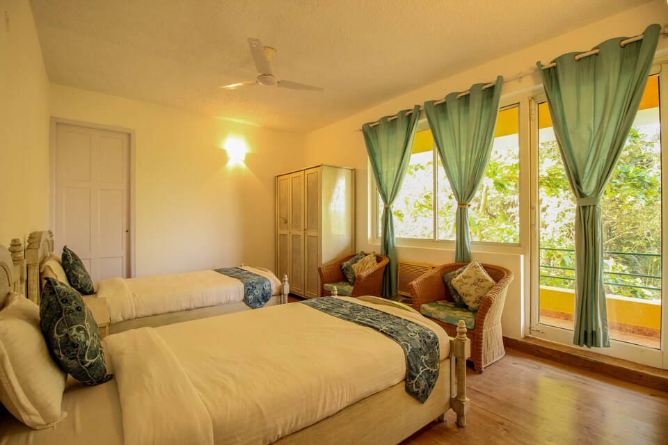 OYO 9881 Home Pool View 2BHK Varca Beach, Colva Goa, Goa