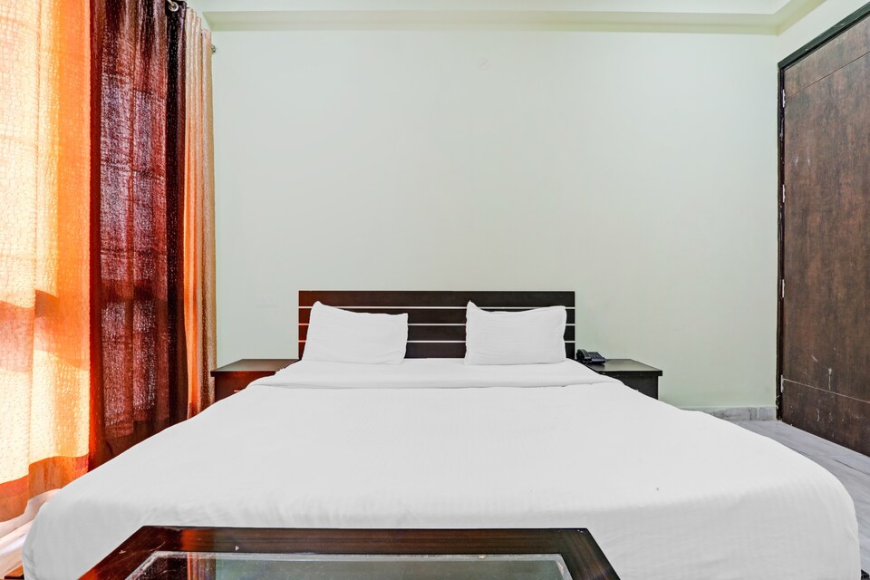 OYO Delight Inn Near Indira Nagar Metro Station, Gomti Nagar Lucknow, Lucknow