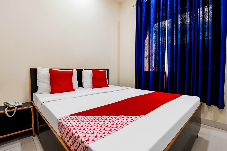 OYO 84563 Hotel Bhatia Inn, Haridwar Railway Station, Haridwar