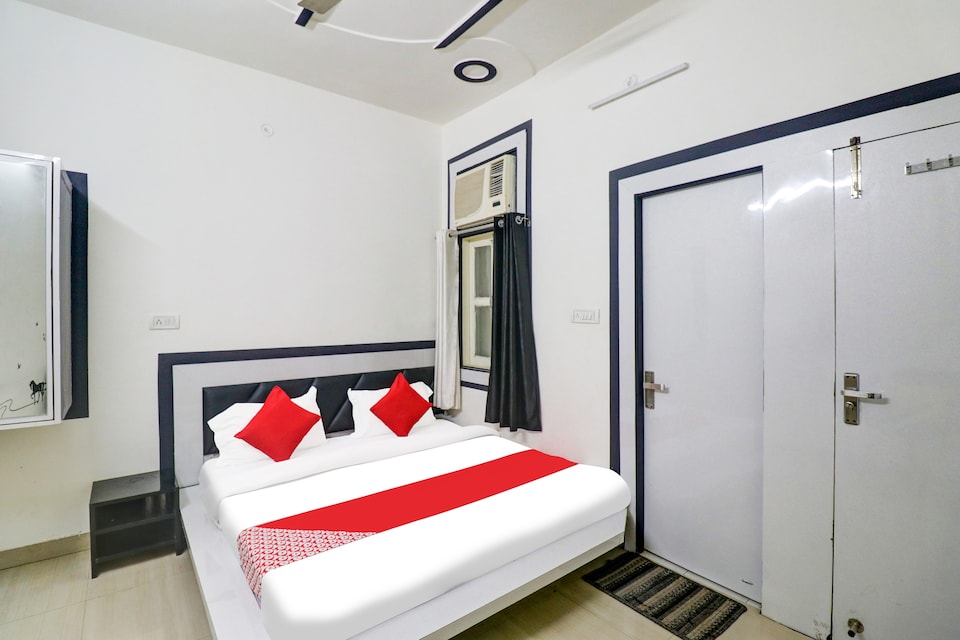 OYO 84576 Hotel Gold, Rewari, Rewari