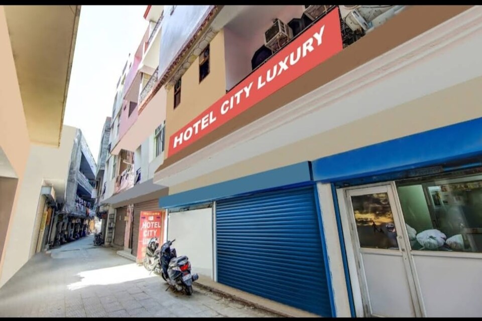 OYO Hotel City Luxury 45, South Chandigarh, Chandigarh