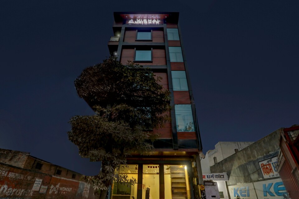 Collection O 84614 Vishal Heights, Rohini Delhi, Delhi