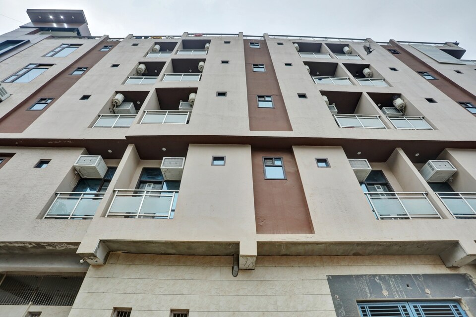 Collection O 84614 Vishal Heights, Rohini Delhi, Delhi