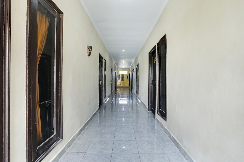 OYO 90818 Hotel Puspa Indah 2, North Denpasar, Bali