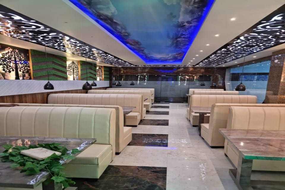 OYO 84644 Hotel Holiday Inn, Madhepura, Saharsa