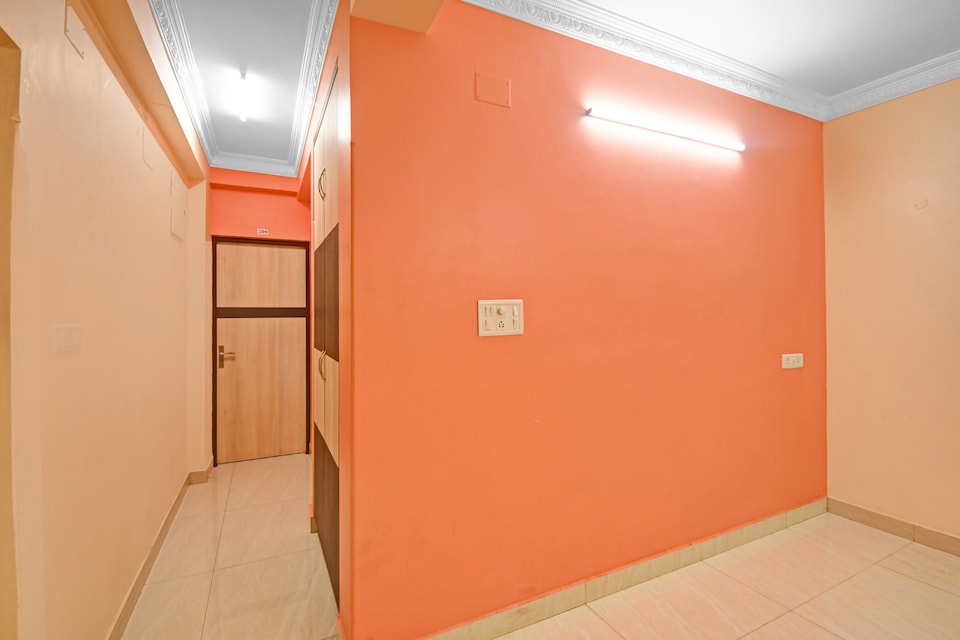 Hotel O S S Guest House, Rajarhat Kolkata, Kolkata