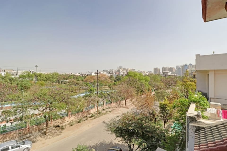 OYO 84663 Vaishno Palace, Noida City, Noida