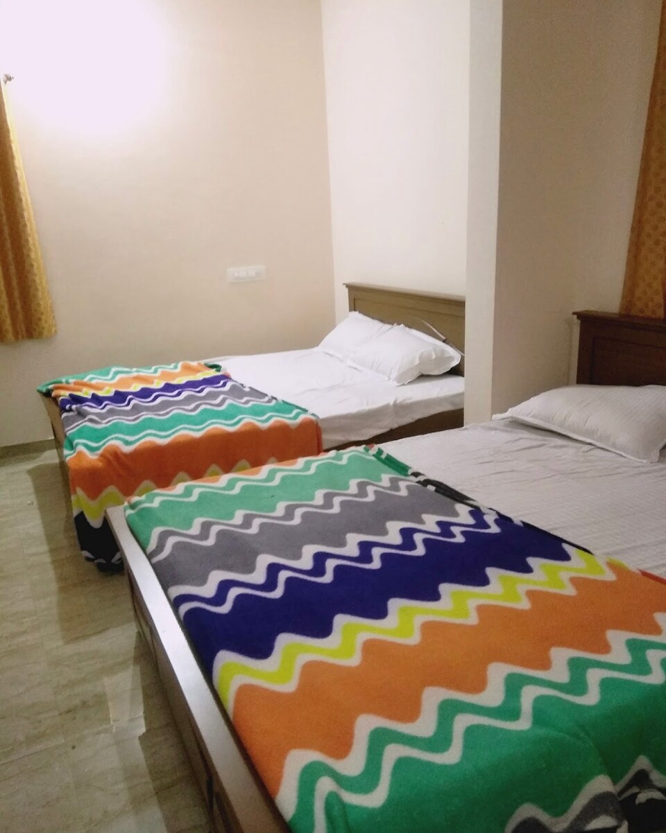 OYO 84664 Chalukya BK Lodge, Kengeri - Rajarajeshwari Nagar Bangalore, Bangalore