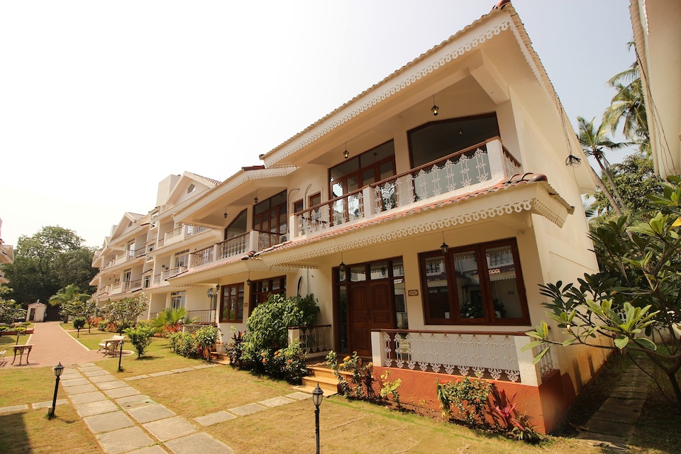 OYO Home 9883 Valley View 3BHK Villa Assagao, Mapusa Goa, Goa