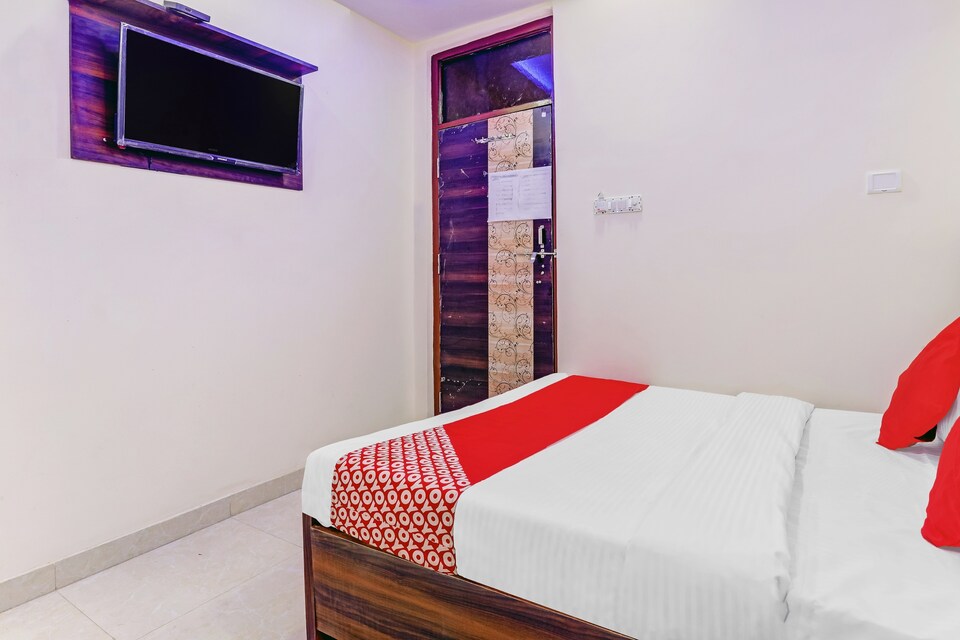 Flagship 84727 Hotel Sm Grand, Kanpur Railway Station, Kanpur
