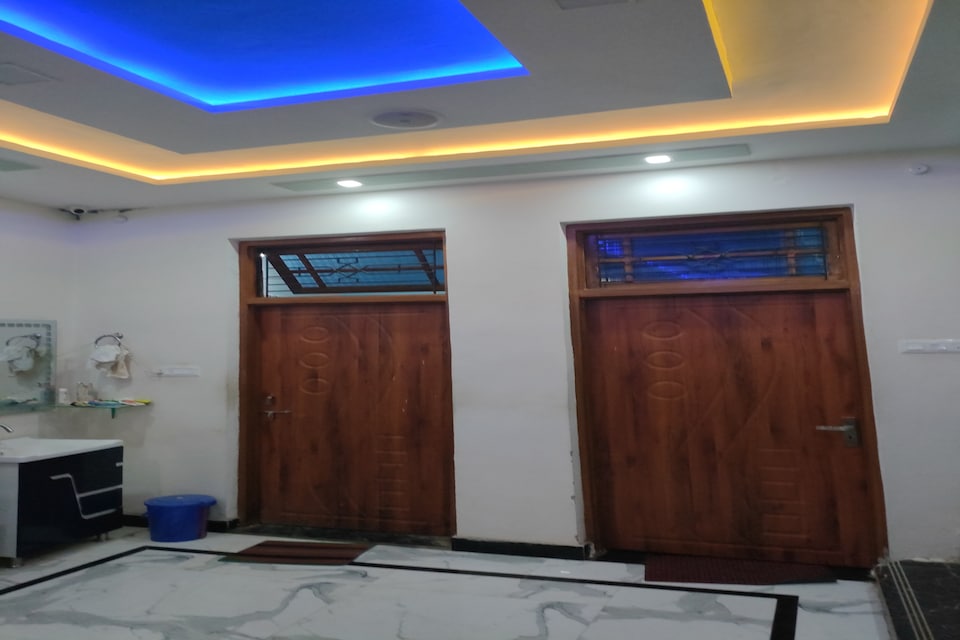 OYO Home Shiv Parvati Vila, Jhusi, Prayagraj