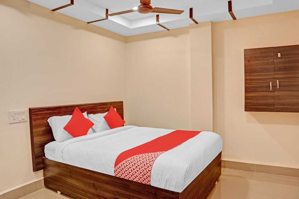 Hotel O Ramya Inn, Nakkalagutta Hanamkonda Warangal, Warangal