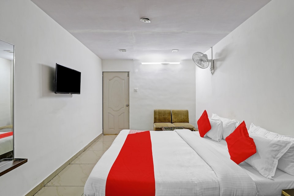 Flagship Hotel Prime Residency, Ashram Road-Usmanpura-Elisbridge-Navrangpura-Kalupur, Ahmedabad