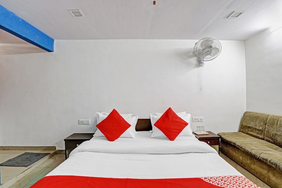 Flagship Hotel Prime Residency, Ashram Road-Usmanpura-Elisbridge-Navrangpura-Kalupur, Ahmedabad
